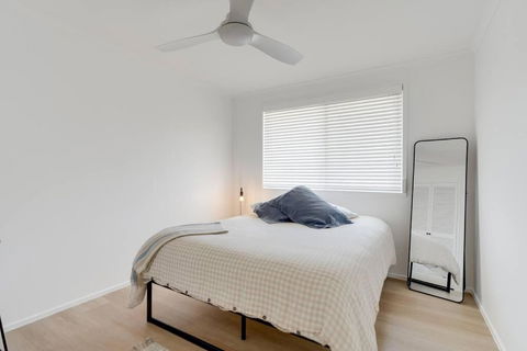 Coastal Getaway 2-BR Retreat In Palm Beach - Hotel Gold Coast 1