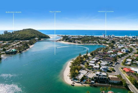 Coastal Hideaway On Palm Beach - Hotel Gold Coast 2