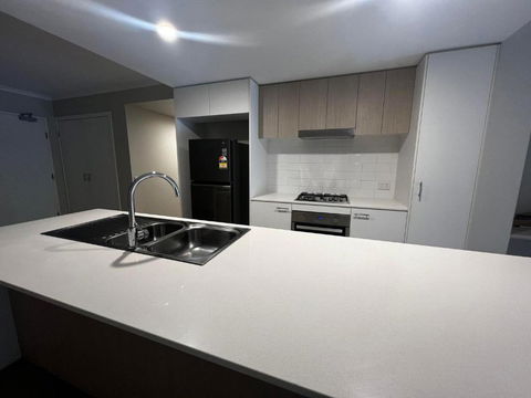 Cozy Haven In Cooper Plains 2BR Retreat W Parking - Hotel Gold Coast 1