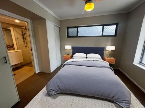 Cozy Haven In Cooper Plains 2BR Retreat W Parking - Hotel Gold Coast 3