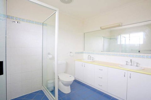 29 Cypress Avenue - Rainbow Beach, Close To The Beach With A Pool - Hotel Gold Coast 1