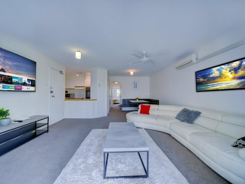 2BR Aloha Lane Main Beach Apartment - Hotel Gold Coast 0