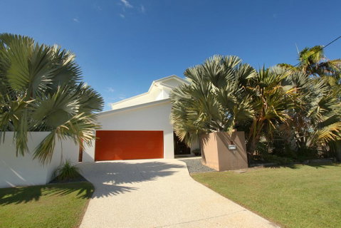 3 Bauhinia Crescent Marcoola - PET FRIENDLY, LINEN SUPPLIED, 500 BOND - Hotel Gold Coast 0