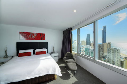 3 Bedroom Ocean View Private Apartment In Surfers Paradise - Hotel Gold Coast 2