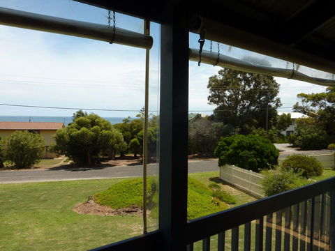 31 Elizabeth Crescent - Hotel Gold Coast 0