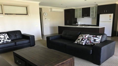 39A Cypress Drive - Mulwala - Hotel Gold Coast 1