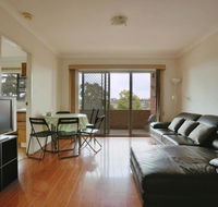 3BR Quiet  Convenient area of Parramatta UWS - Hotel Gold Coast