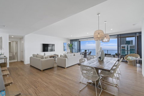 4 Bedroom Sub Penthouse Lvl 60 At Circle On Cavill - Hotel Gold Coast 2