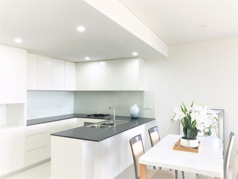 402 Kalina Apartments 2 Bedrooms - Hotel Gold Coast 0
