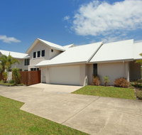60 Beachway Parade Marcoola 500 BOND Linen supplied - Hotel Gold Coast