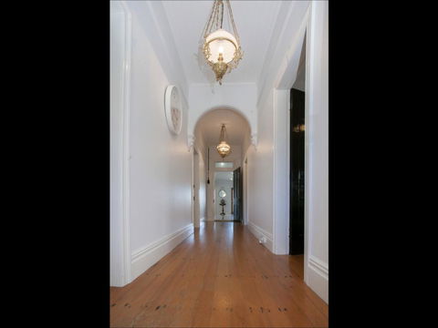 63 The Residence - Hotel Gold Coast 2