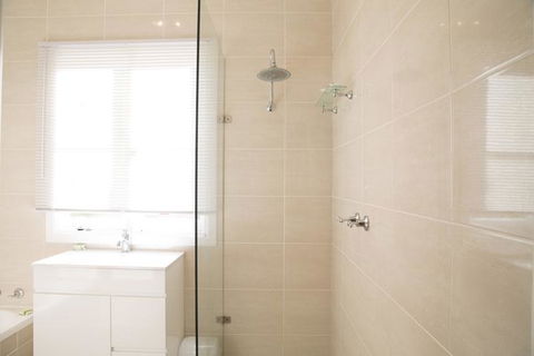 88 Morrisset - Hotel Gold Coast 3