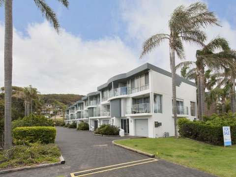 9 Cirrus @ Fingal Bay - Hotel Gold Coast 0