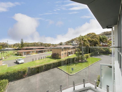 9 Cirrus @ Fingal Bay - Hotel Gold Coast 3