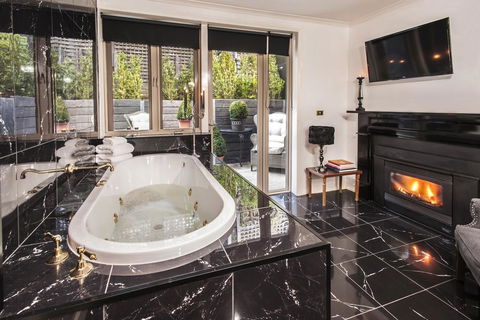 A Loft In The Mill Boutique Accommodation - Hotel Gold Coast 1