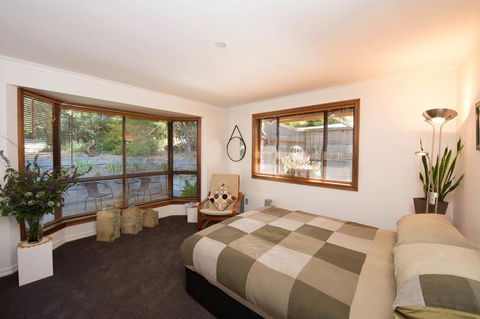 A Suite Spot In The Hills - Hotel Gold Coast 0