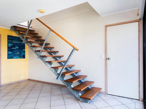 Aaronvale - Hotel Gold Coast 1