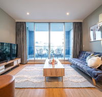 Above The Square on Hindmarsh-Pool - Gym - Carpark - Hotel Gold Coast