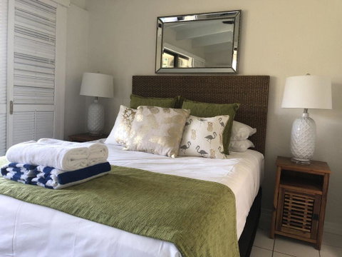 Absolute Beachfront - Hotel Gold Coast 2