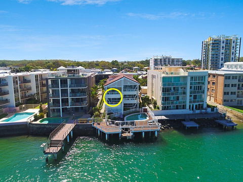 Absolute Waterfront On The Pumicestone Passage - Hotel Gold Coast 0