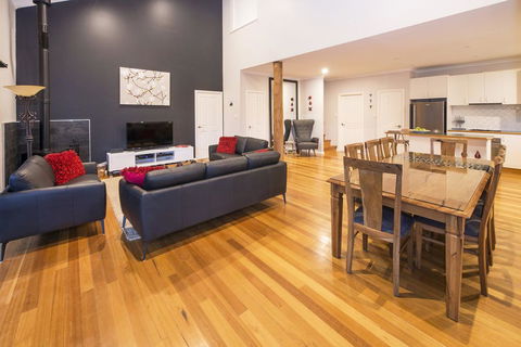 Abundance - Hotel Gold Coast 1