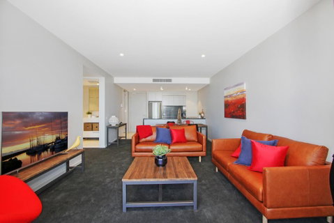 Accommodate Canberra - The Pier - Hotel Gold Coast 3