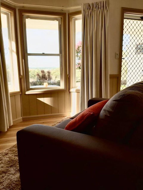 Accommodation Creek Cottages & Sundown View Suites - Hotel Gold Coast 3