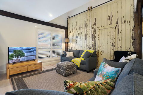 Accommodation Hunter - James Street Morpeth - Hotel Gold Coast 0