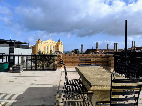 Acland Street Studio Apartment FREE PARKING - Hotel Gold Coast 1