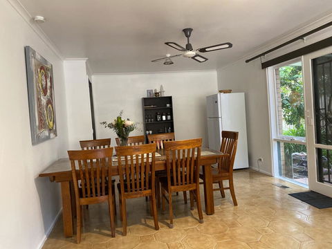 ADA Homestay - Hotel Gold Coast 2