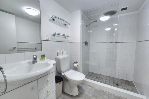 Discover Wynyard - Hotel Gold Coast 4