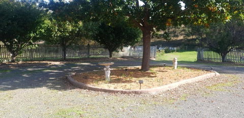 Dixiglen Farm - Hotel Gold Coast 3