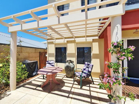 Dophin Beach House - Wannanup, Mandurah Between The Estuary And The Ocean - Hotel Gold Coast 0