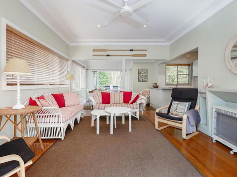 Dutchies Haven, 11 Christmas Bush Ave - Pet Friendly, Large Enclosed Yard, Air Con And Wi-Fi - Hotel Gold Coast 2