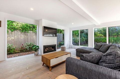 East Beach Retreat - Hotel Gold Coast 0