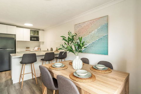 Edgewater 7 - Hotel Gold Coast 2