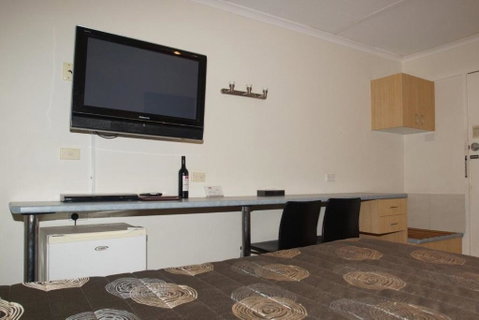 Edinburgh Motor Inn - Hotel Gold Coast 1