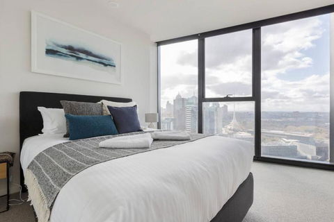 Elevated City Style With A Stunning Outdoor Pool - Hotel Gold Coast 2