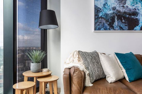 Elevated City Style With A Stunning Outdoor Pool - Hotel Gold Coast 4