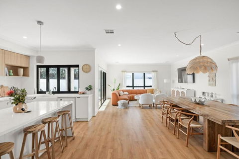 Ella Phillip Island - Hotel Gold Coast 1