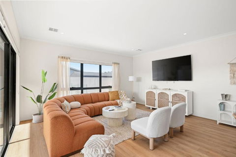 Ella Phillip Island - Hotel Gold Coast 3