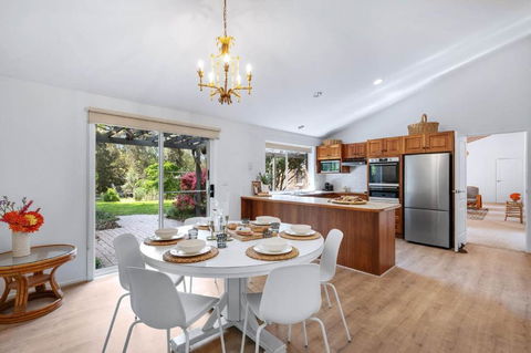 Elmwood, Your Private Garden Retreat Minutes From Berry - Hotel Gold Coast 3