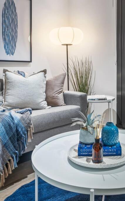 Elwood Beachside Escape - Hotel Gold Coast 3