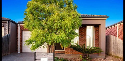 Ensuite Private Bath Toilet City Airport - Hotel Gold Coast 3