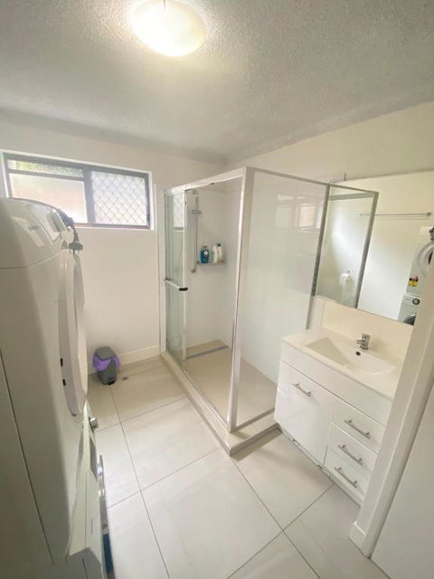 Fabulous Canal-front Unit In Mooloolaba - Hotel Gold Coast 2