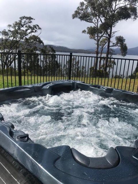 Fairwinds Tasmania - Hotel Gold Coast 3