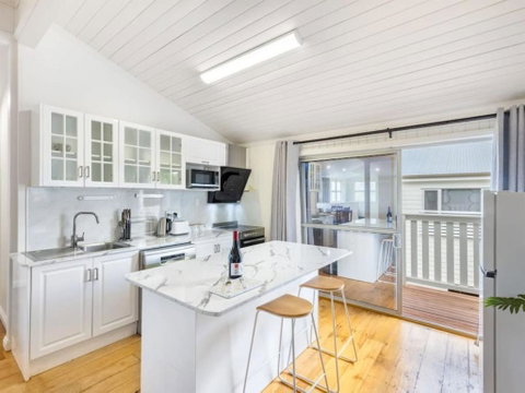 Family Friendly Cozy 4BR House At Annerley - Hotel Gold Coast 0