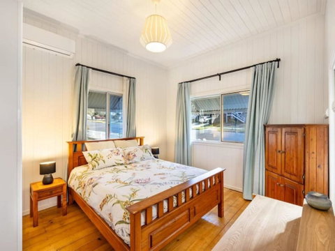 Family Friendly Cozy 4BR House At Annerley - Hotel Gold Coast 3