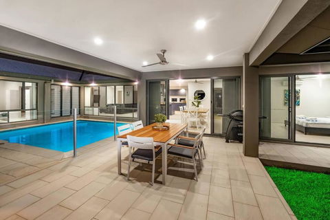 Family Paradise Elegant 4BR King Bed Heated Pool And BBQ - Hotel Gold Coast 2