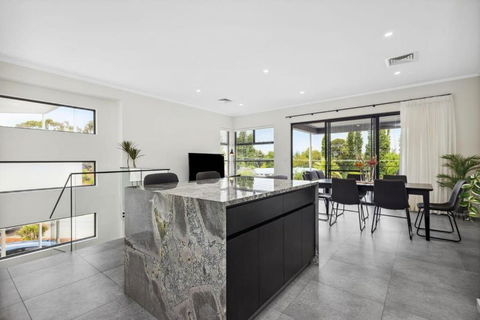 First-Class Townhouse W Free Parking And Wi-Fi - Hotel Gold Coast 0